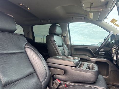 Used 2018 Chevrolet Silverado 1500 LT w/ LT Eassist Package image 12