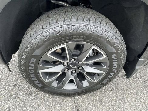 Used 2025 Chevrolet Silverado 1500 W/T w/ WT Value Package image 11