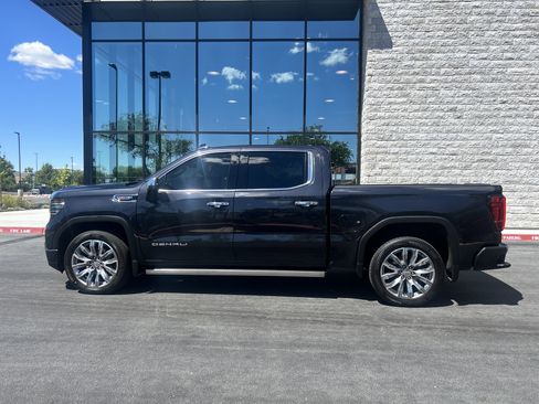 Used 2023 GMC Sierra 1500 Denali AWD/4WD image 9