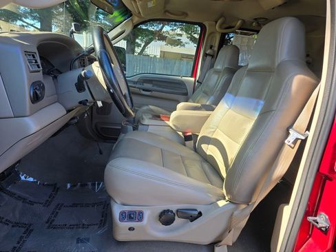 Used 2004 Ford Excursion XLT AWD/4WD image 29