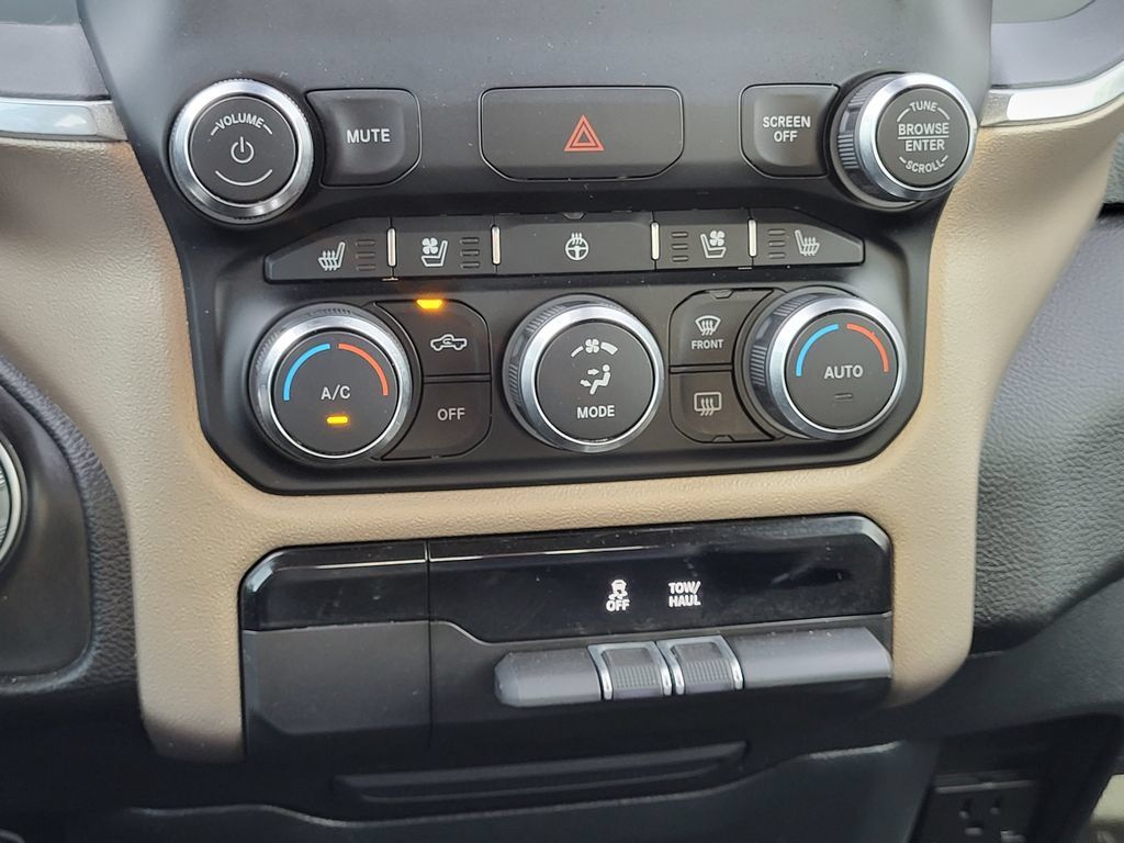Used 2022 RAM 1500 Laramie AWD/4WD image 24