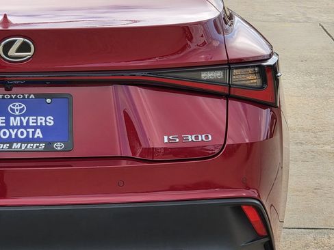 Used 2024 Lexus IS 300 w/ Comfort Package RWD image 9