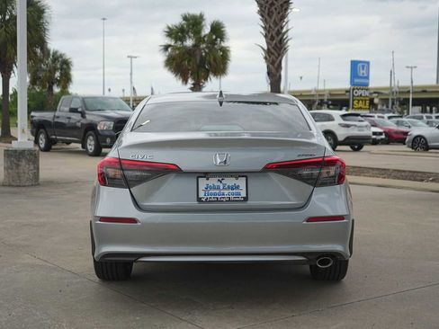 Used 2024 Honda Civic Sport image 5