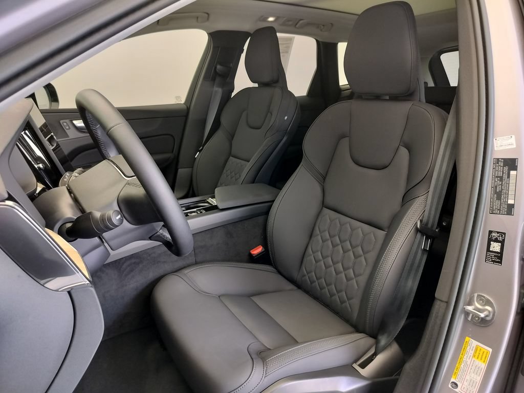 Used 2026 Volvo XC60 B5 Plus w/ Protection Package Premier AWD/4WD image 13