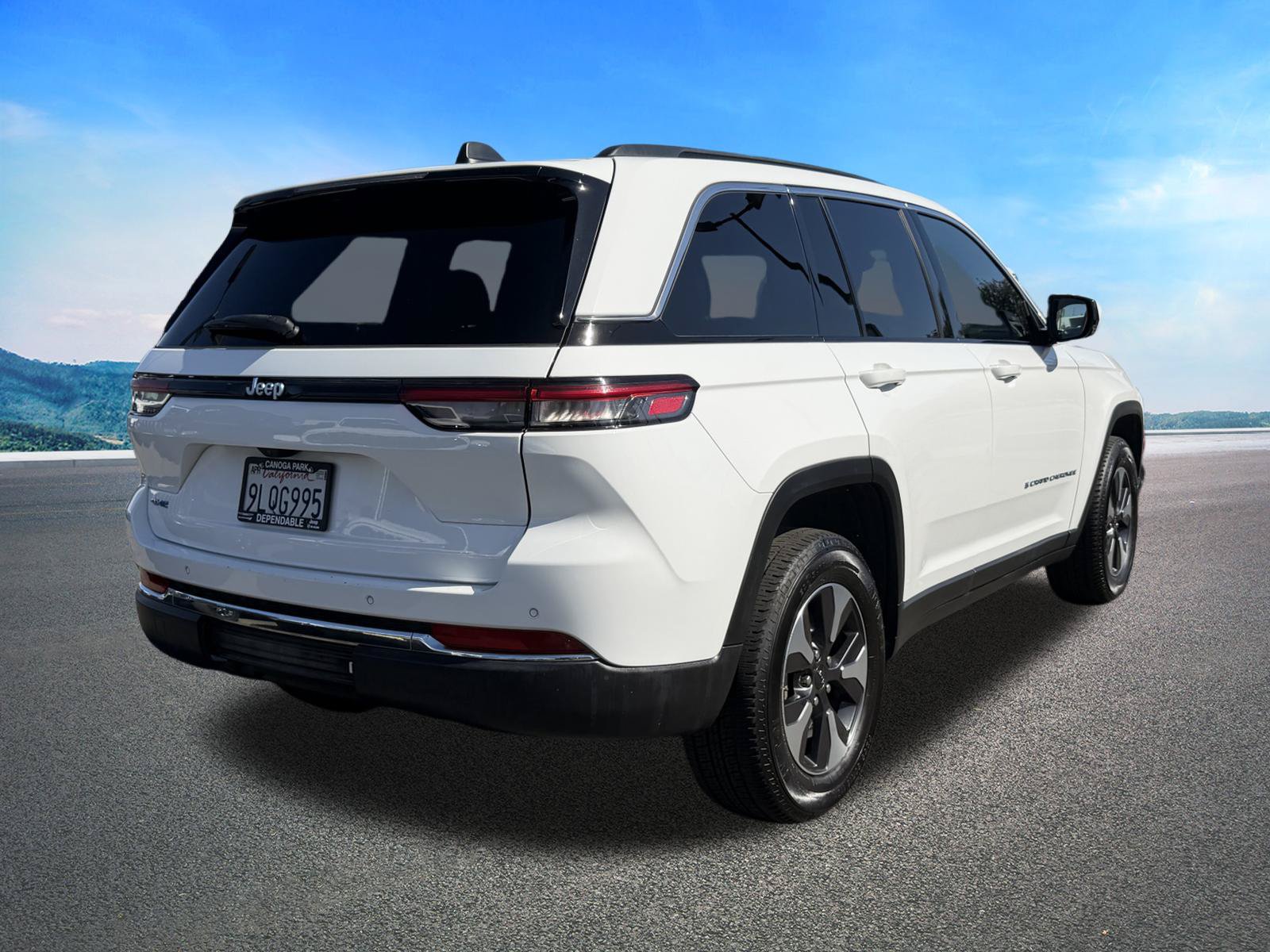Certified 2024 Jeep Grand Cherokee Limited 4xe AWD/4WD image 9