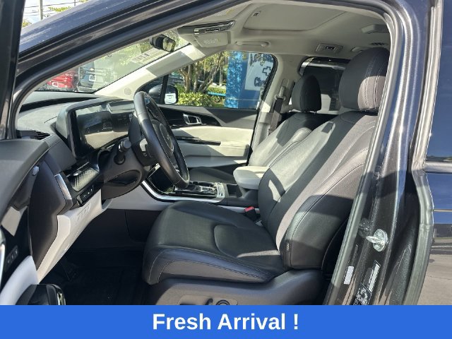Used 2024 Kia Carnival SX Prestige FWD image 30