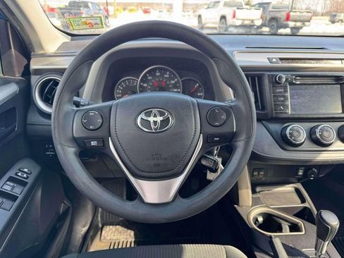 Used 2016 Toyota RAV4 LE image 12
