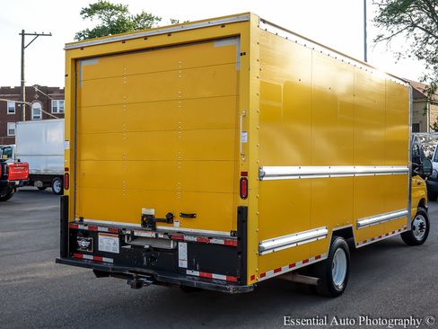 Used 2019 Ford E-350 and Econoline 350 Super Duty image 7