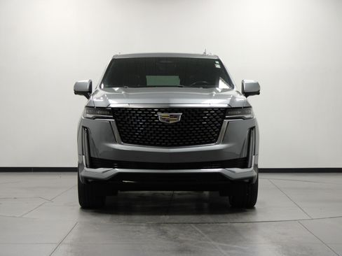 Used 2023 Cadillac Escalade Premium Luxury image 9