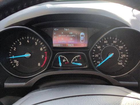 Used 2018 Ford Escape Titanium image 11