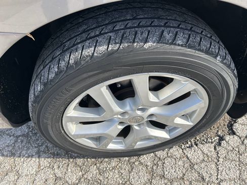 Used 2011 Nissan Rogue SV w/ SL Pkg image 8