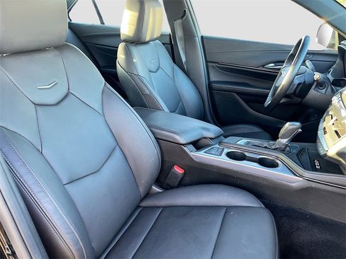 Used 2025 Cadillac CT4 Premium Luxury image 29