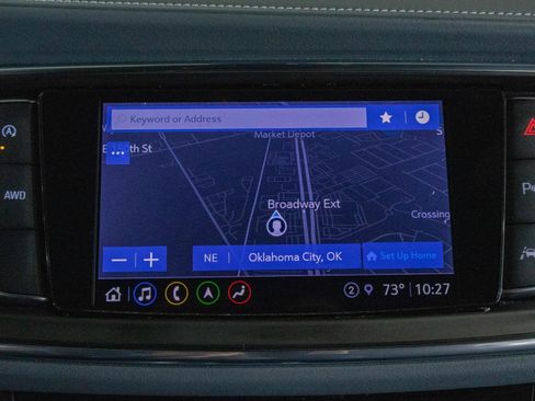 Used 2024 Buick Enclave Premium image 5