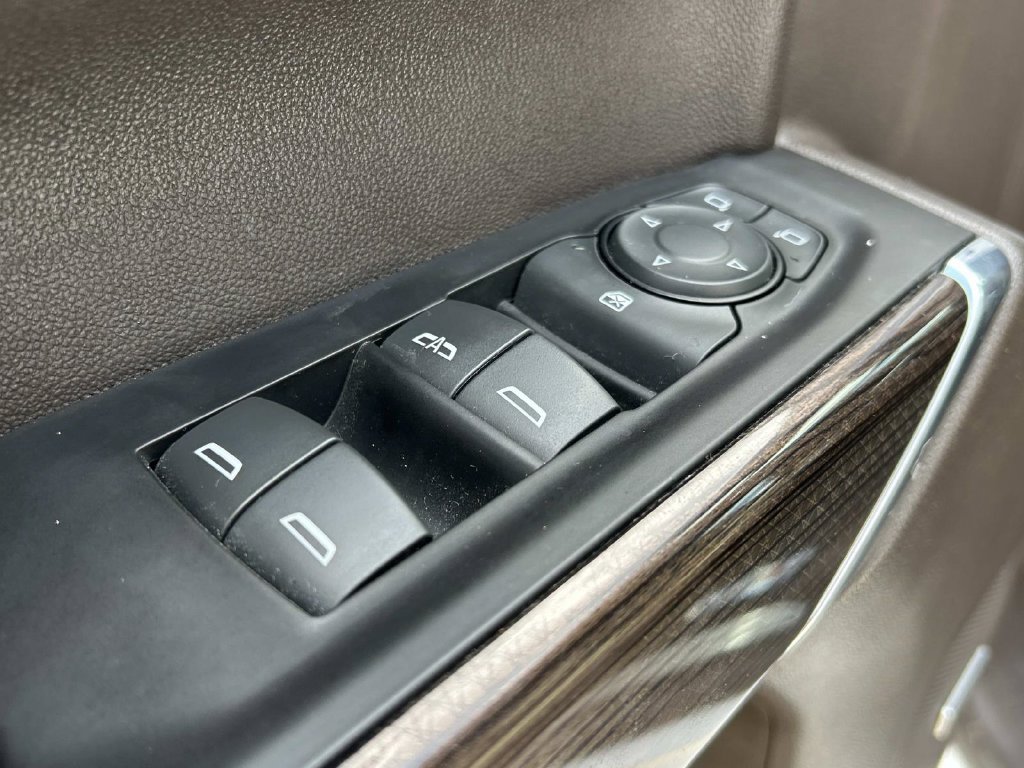 Used 2020 Chevrolet Silverado 1500 RST AWD/4WD image 12
