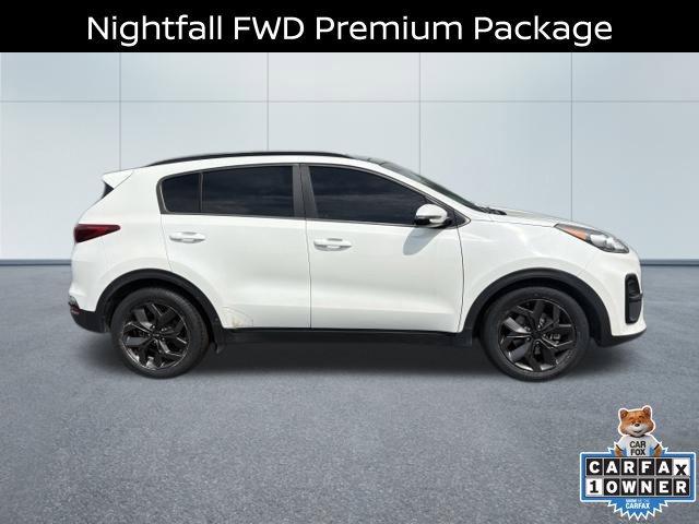 Used 2022 Kia Sportage Nightfall Edition FWD image 2