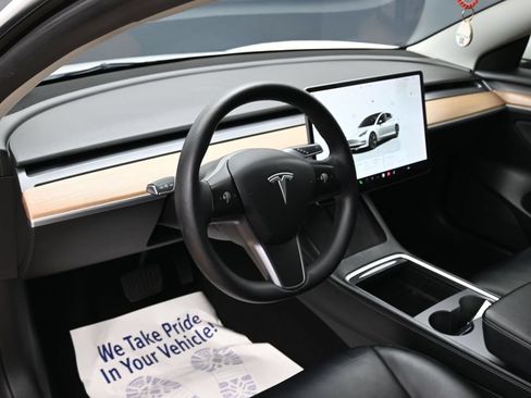 Used 2022 Tesla Model 3 Long Range AWD/4WD image 17