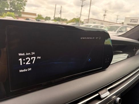 Certified 2025 Hyundai Palisade Calligraphy AWD/4WD image 15