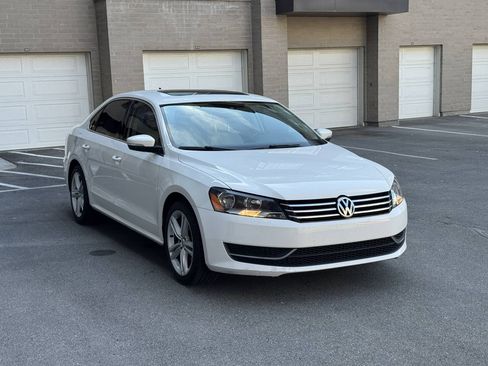 Used 2014 Volkswagen Passat 1.8T SE FWD image 6
