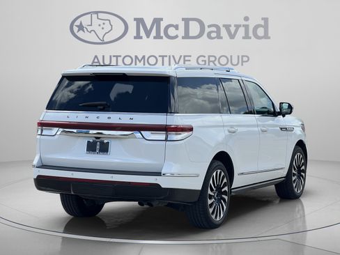 Used 2023 Lincoln Navigator Black Label AWD/4WD image 6