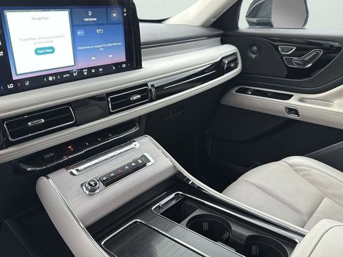 Used 2025 Lincoln Aviator Reserve w/ Illumination Package image 20