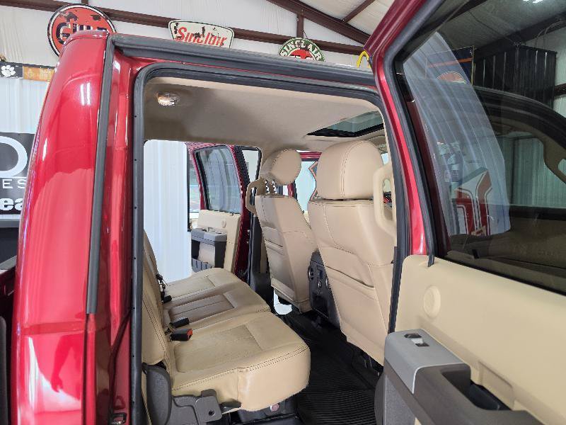 Used 2016 Ford F250 Lariat w/ Lariat Ultimate Package AWD/4WD image 18