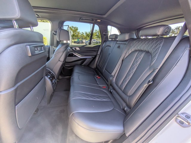 Used 2022 BMW X5 M50i w/ Premium Package AWD/4WD image 27