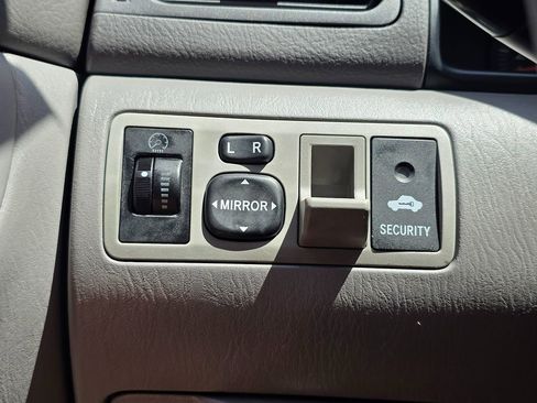 Used 2006 Toyota Corolla CE image 38