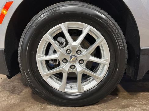 Used 2023 Chevrolet Equinox LT AWD/4WD image 11