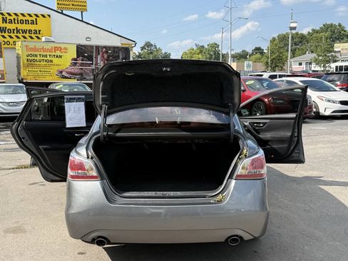 Used 2014 Nissan Altima 2.5 SV FWD image 19
