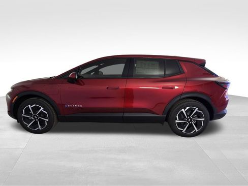 New 2026 Chevrolet Equinox EV LT image 4