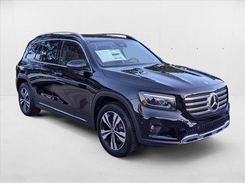 New 2025 Mercedes-Benz GLB 250 image 6