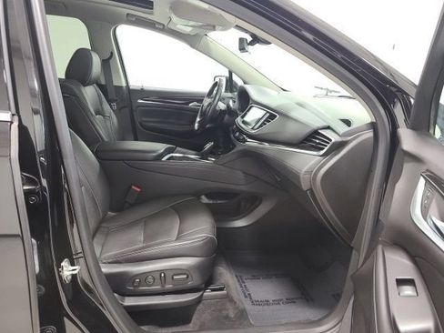 Used 2020 Buick Enclave Avenir w/ Avenir Technology Package AWD/4WD image 16