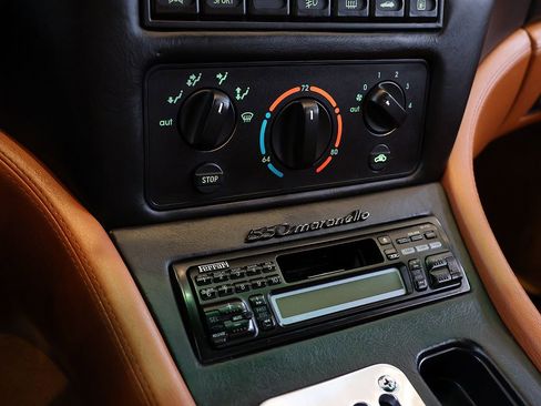 Used 1999 Ferrari 550 Maranello Coupe RWD image 91
