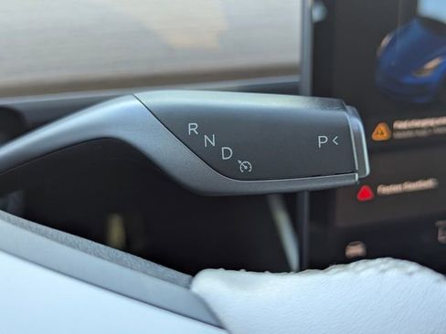 Used 2019 Tesla Model 3 Long Range image 17