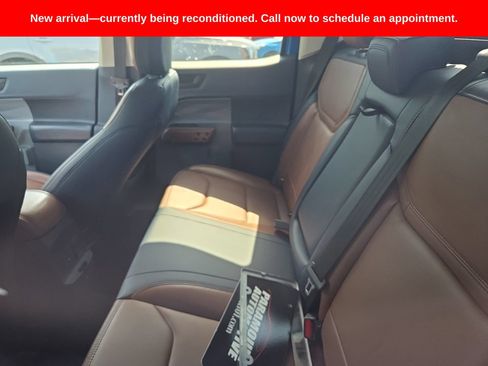 Used 2022 Ford Maverick Lariat w/ Lariat Luxury Package FWD image 13