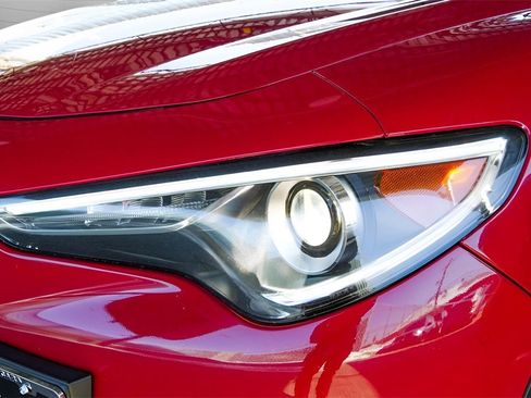 Used 2018 Alfa Romeo Stelvio Sport w/ Quick Order Package 22J Sport image 13