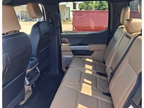 Used 2024 Ford F350 Lariat w/ Chrome Package AWD/4WD image 8