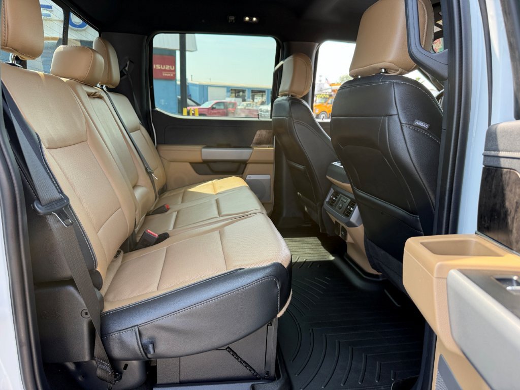 Used 2024 Ford F250 Lariat w/ Sport Appearance Package AWD/4WD image 23