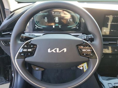New 2026 Kia Niro LX image 16