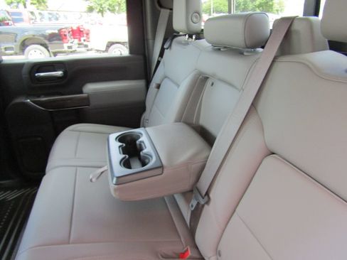Used 2023 Chevrolet Silverado 2500 LT AWD/4WD image 30