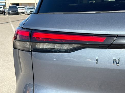 Used 2024 INFINITI QX60 Sensory image 10