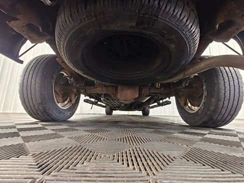 Used 2010 Ford F150 XLT image 39