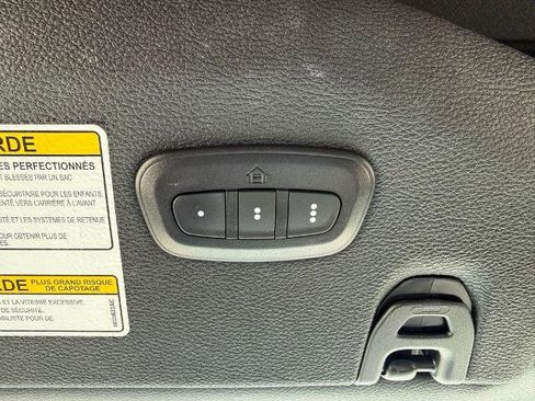 Used 2022 Jeep Wrangler Unlimited Sahara w/ Cold Weather Group AWD/4WD image 23