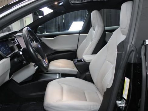 Used 2016 Tesla Model S 60 RWD image 12