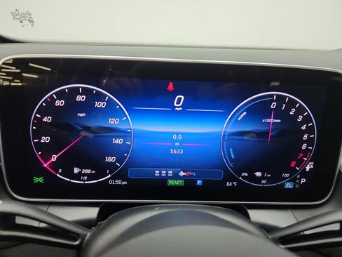 Used 2025 Mercedes-Benz GLC 350e 4MATIC image 18