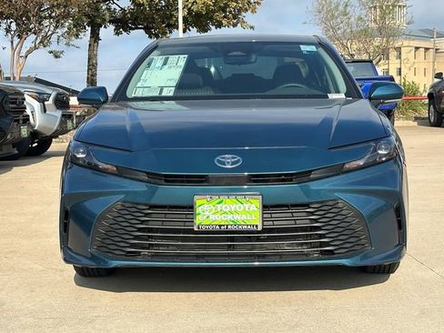 Used 2026 Toyota Camry LE w/ Convenience Package FWD image 6