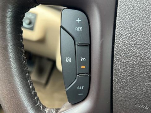 Used 2012 Buick Enclave Leather AWD/4WD image 20