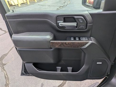 Used 2020 GMC Sierra 2500 Denali w/ Denali Ultimate Package image 11