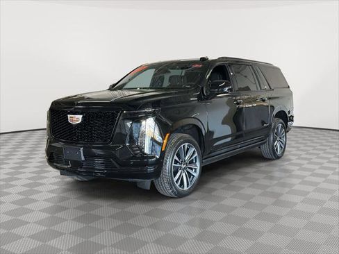Used 2025 Cadillac Escalade ESV Sport image 7