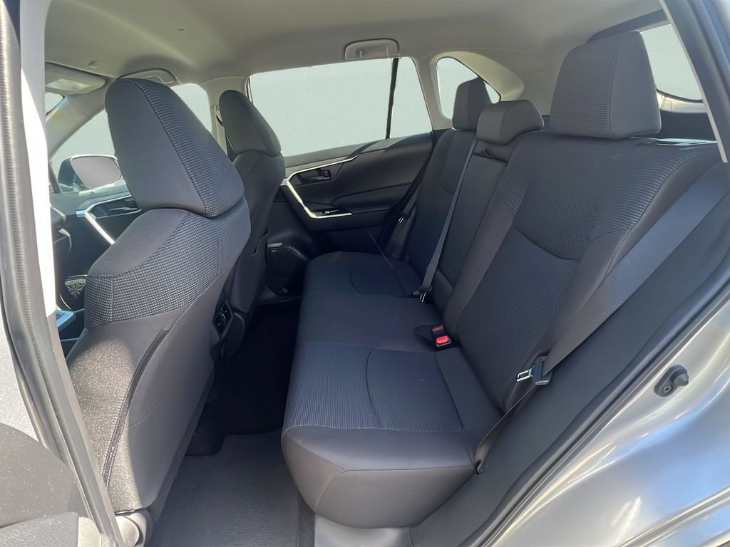 Used 2024 Toyota RAV4 LE FWD image 18